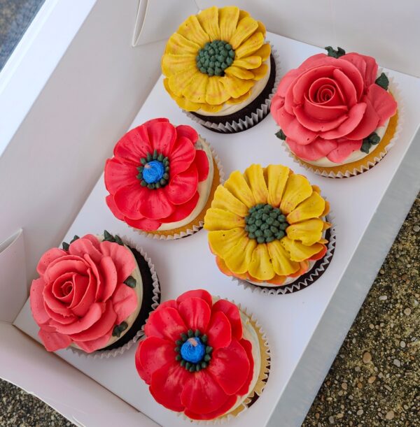 Jarbara Floral Cupcakes