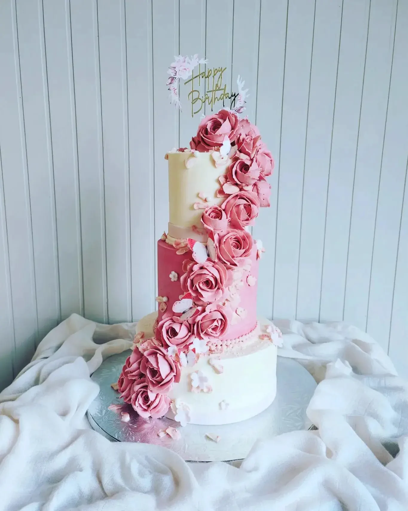 Pink floral wedding cake in Dunedin by The Cake Lady Dunedin and Criollo Designer Cakes